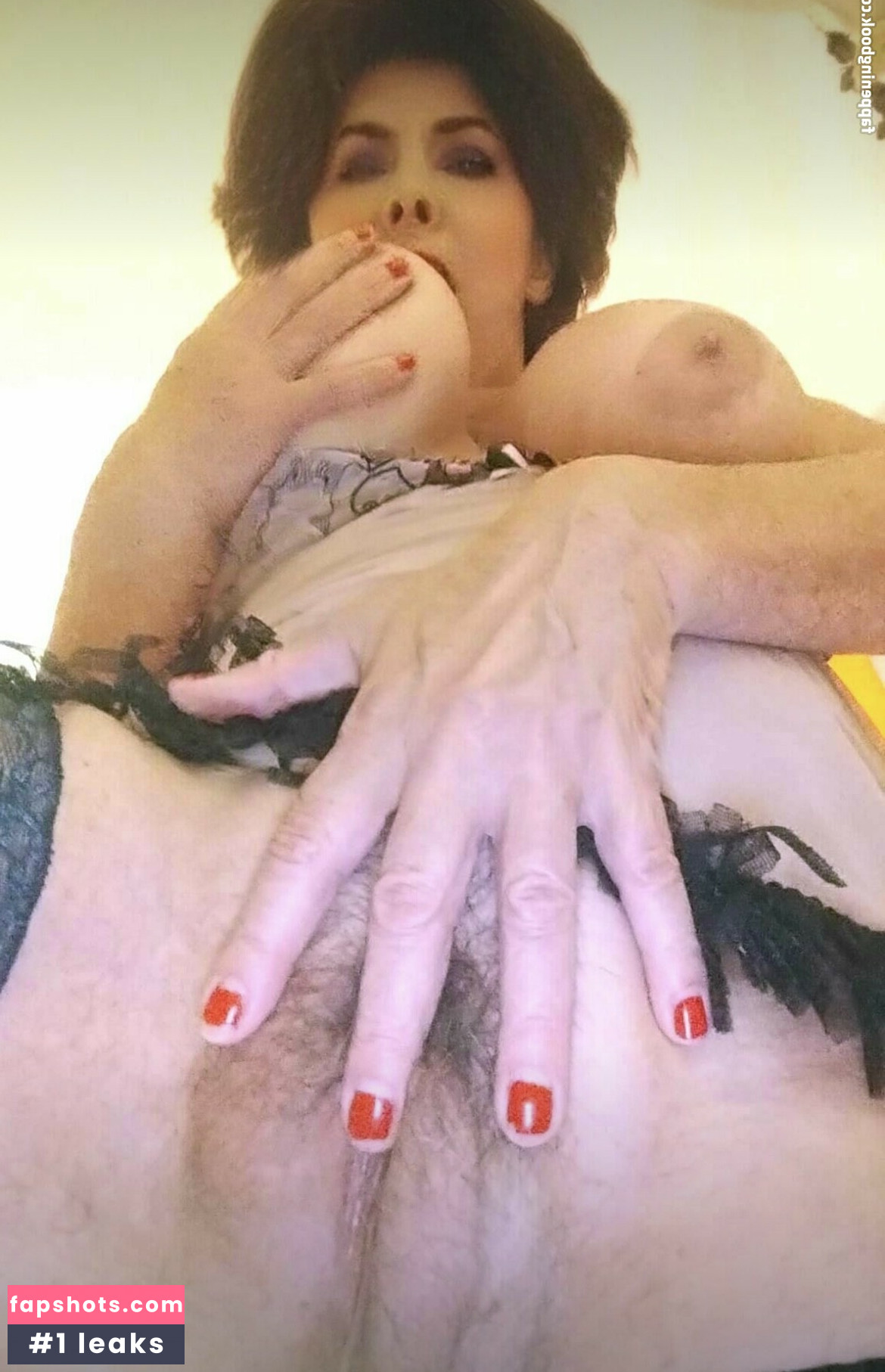 Milly D'Abbraccio gallery photo #12