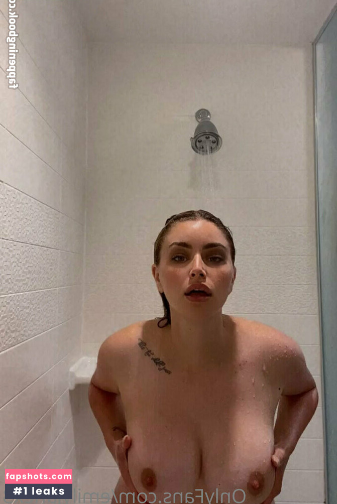 Mily Jane gallery photo #3