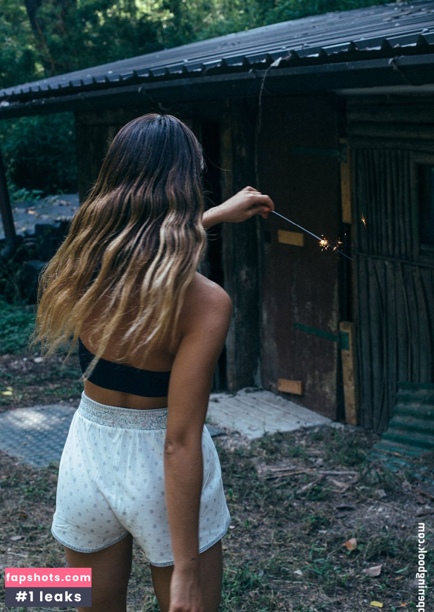 Mimi Elashiry gallery photo #74