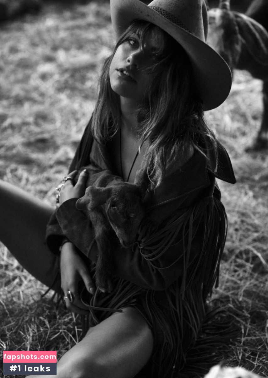 Mimi Elashiry gallery photo #82