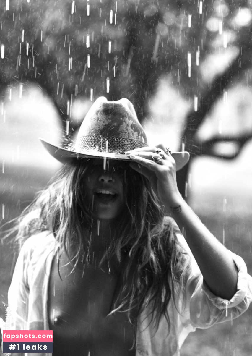 Mimi Elashiry gallery photo #85