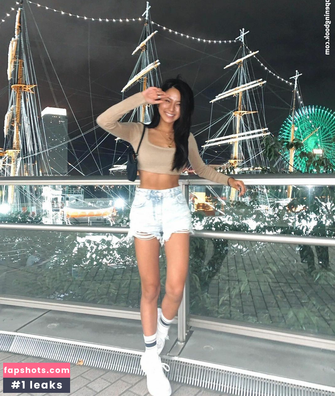 Mimi Furu gallery photo #18