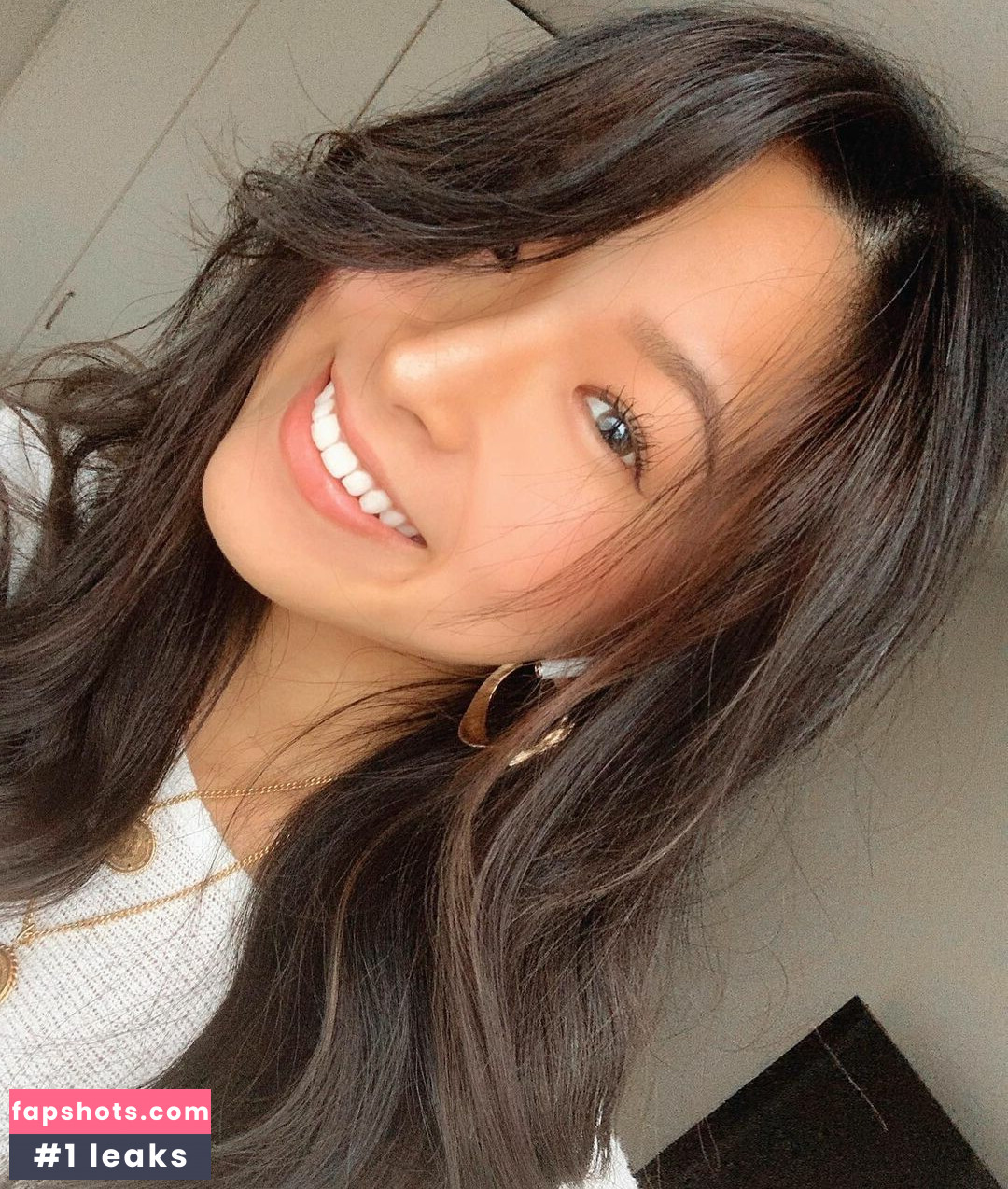 Mimi Furu gallery photo #22