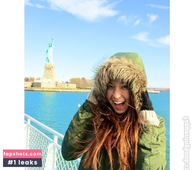 Mimi Furu gallery photo #36