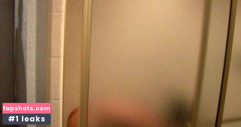 Mimi Moss gallery photo #4