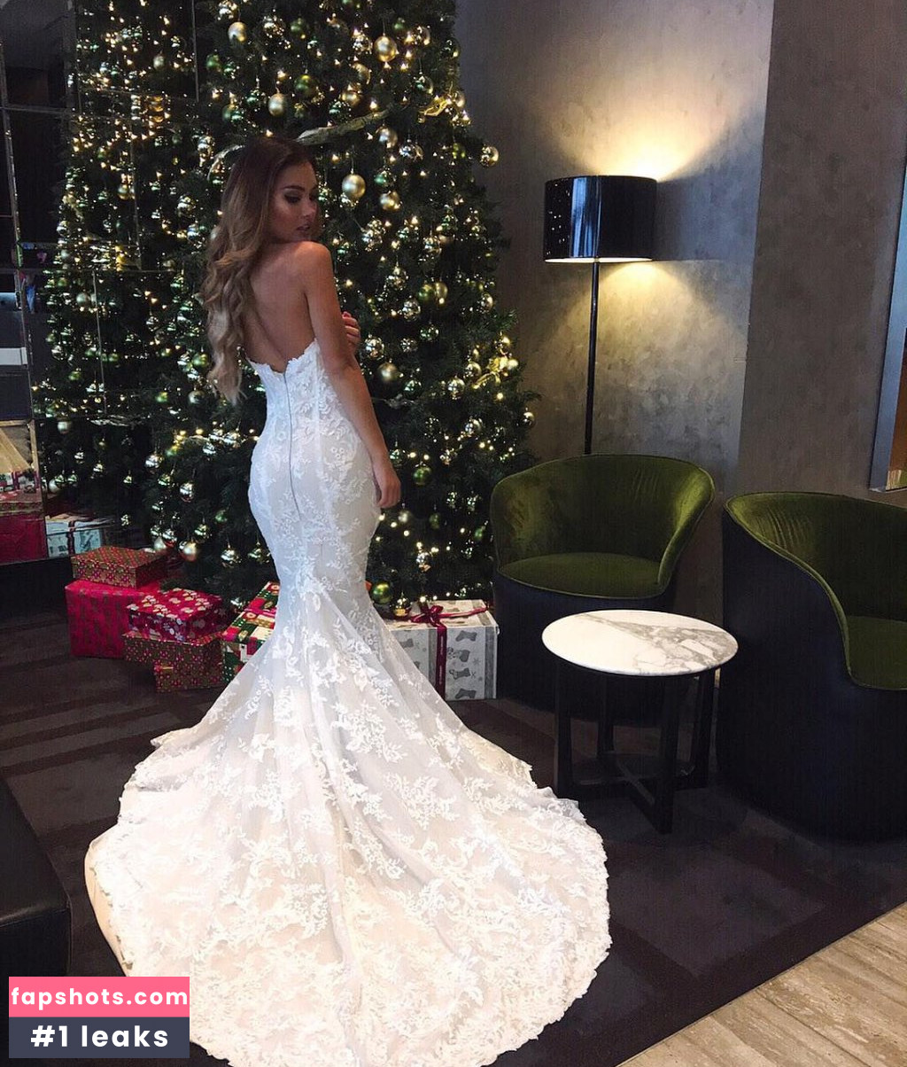 Mimi Perkins gallery photo #27