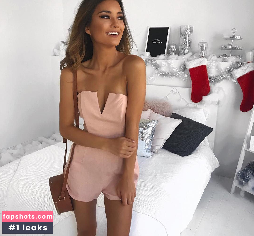 Mimi Perkins gallery photo #4