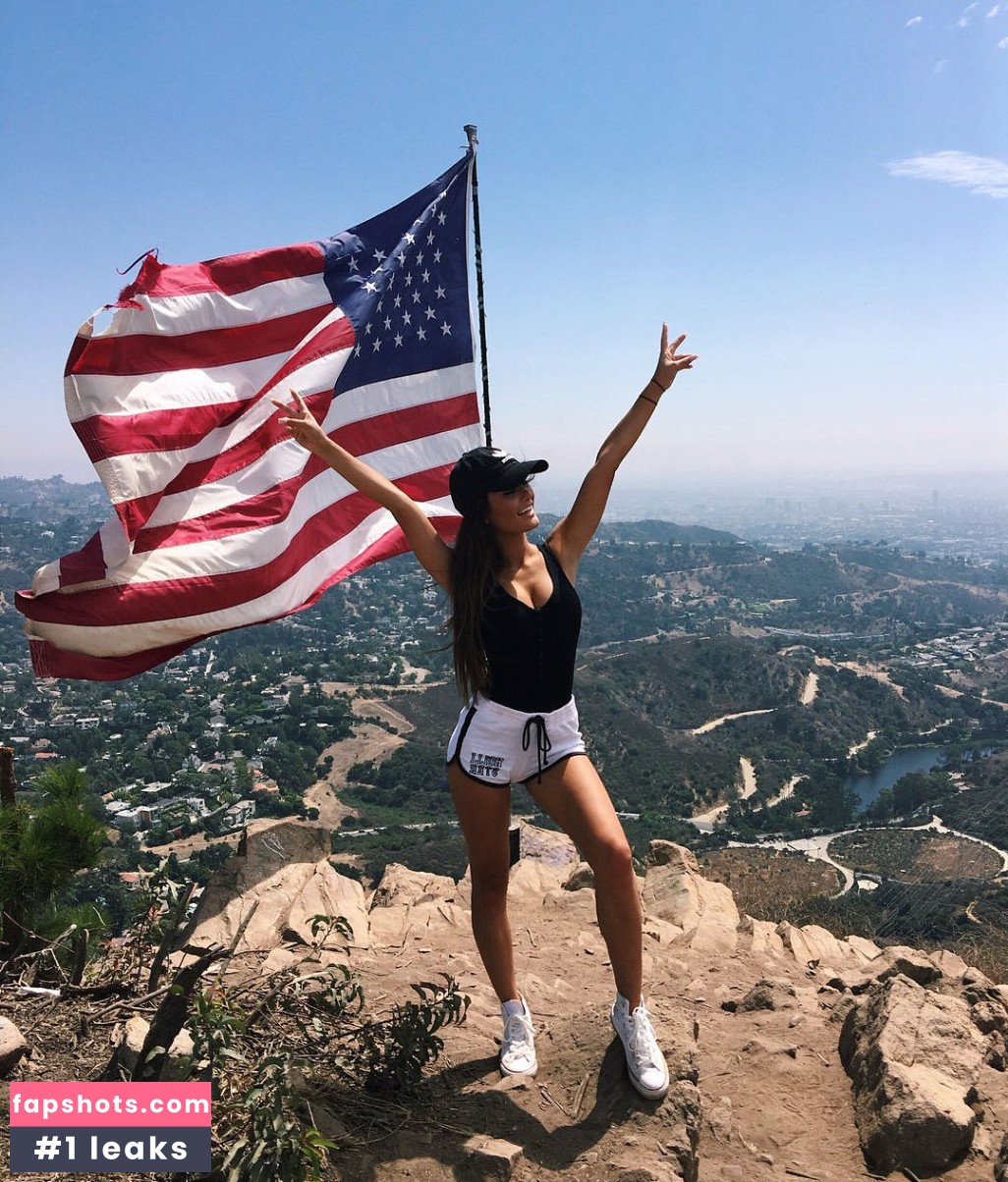 Mimi Perkins gallery photo #38