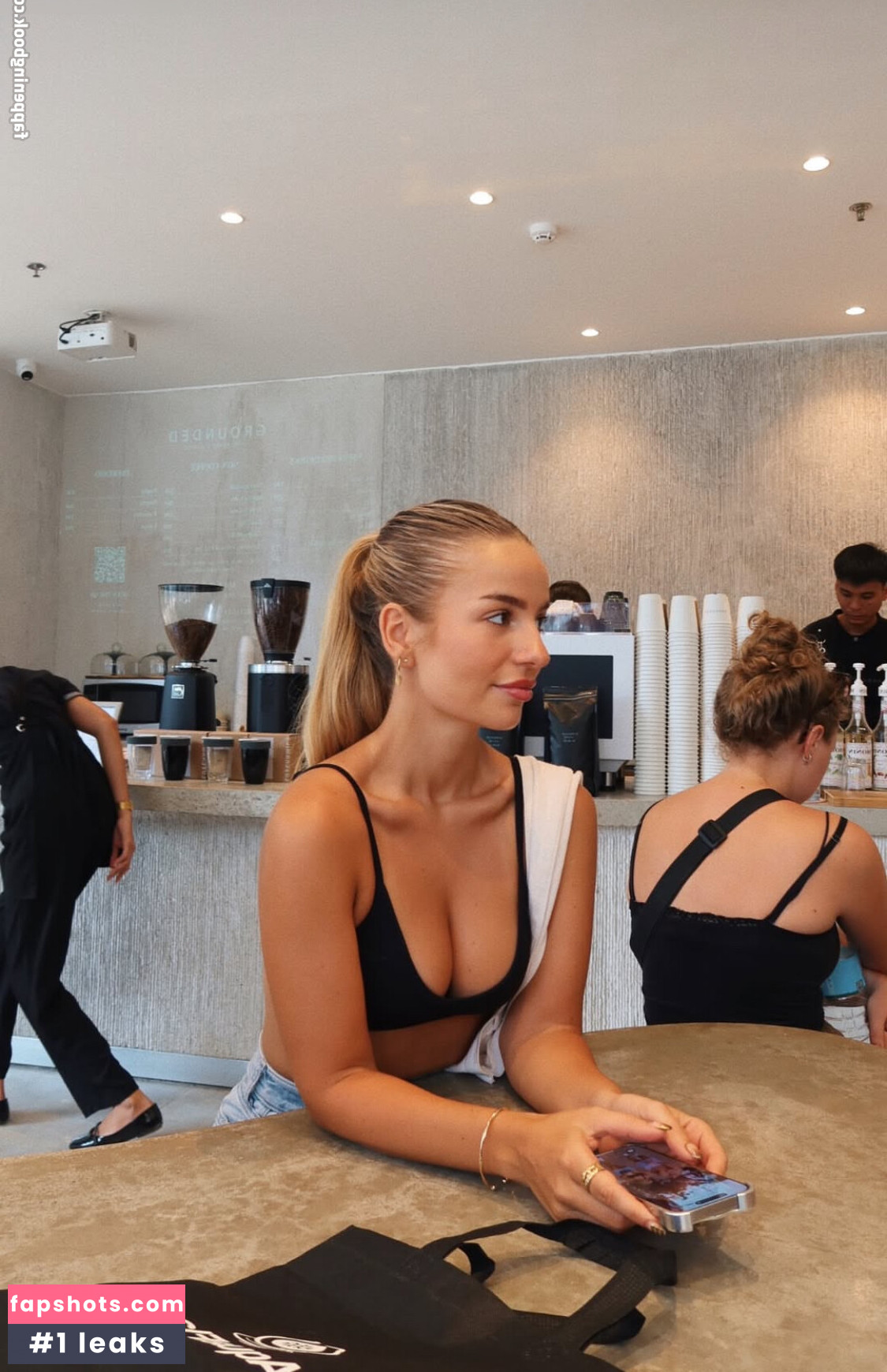 Mimi.rasch gallery photo #15