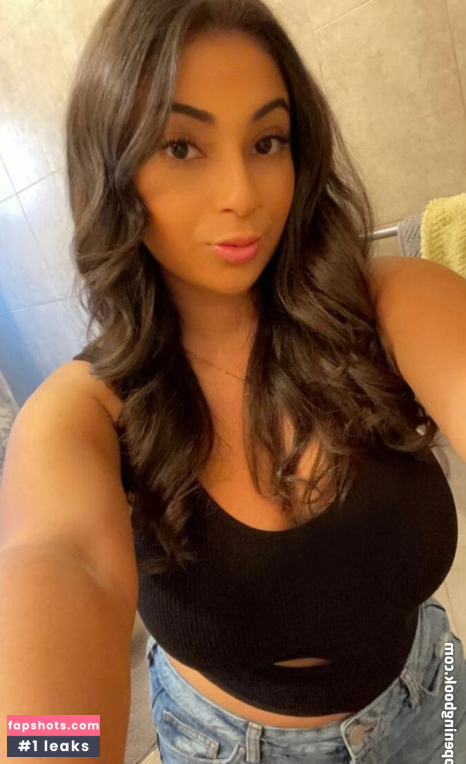 Mimi Russo gallery photo #10