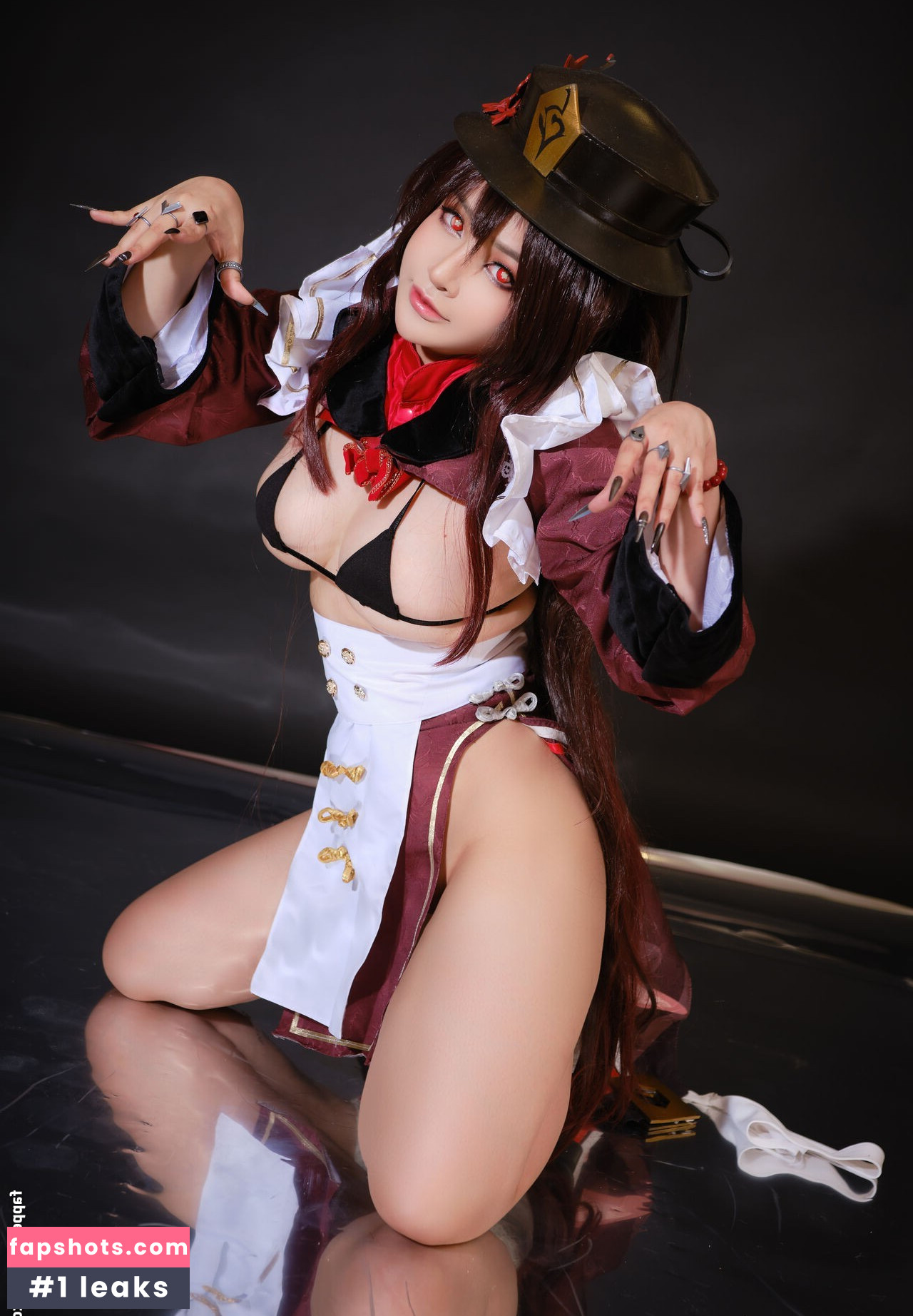 MimiChan nude babe gallery