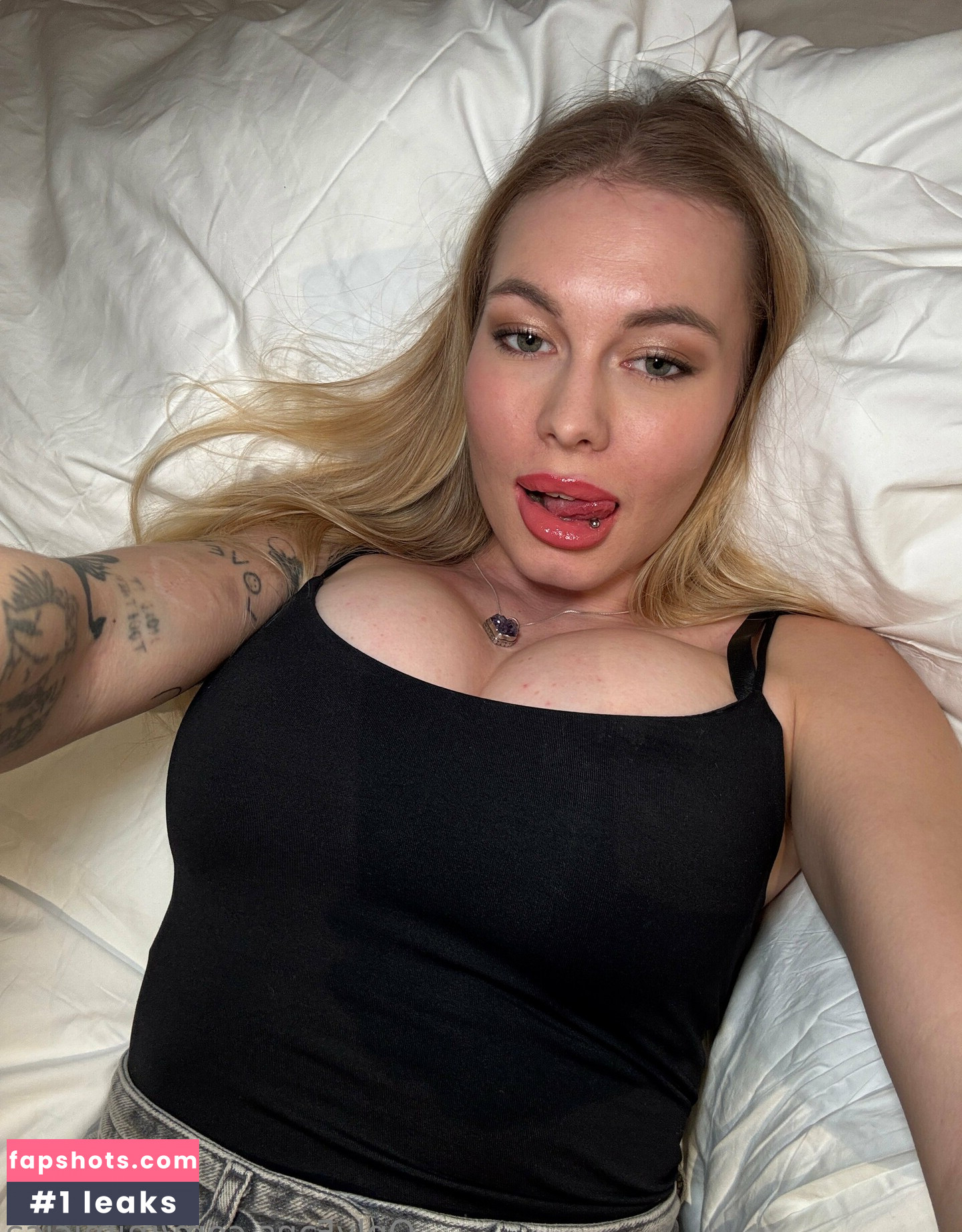 mimicica Nahé úniky fotek pouze od fanoušků #2 - Fapshots