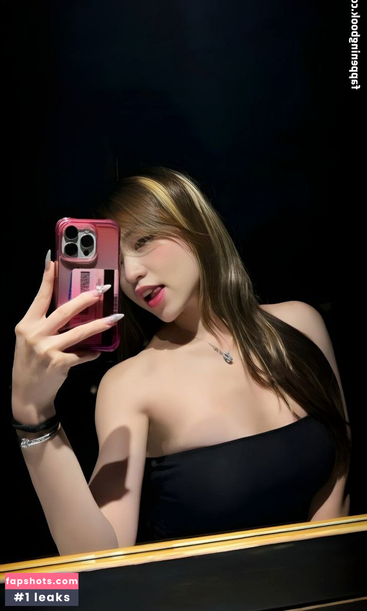 Mimiephan gallery photo #11