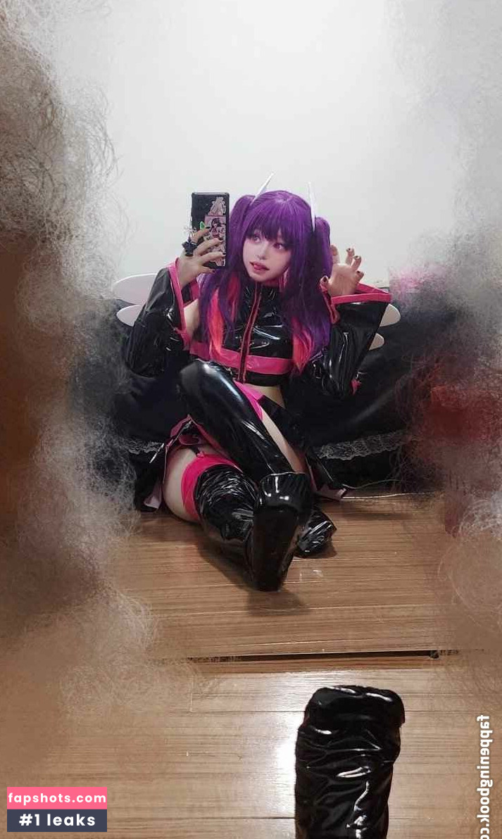 min_cosplay gallery photo #16