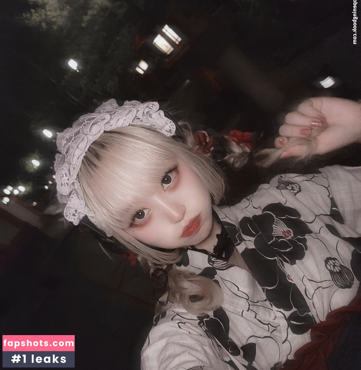 min_cosplay gallery photo #24