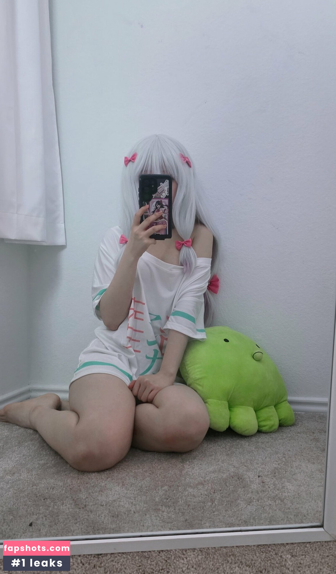 min_cosplay gallery photo #7