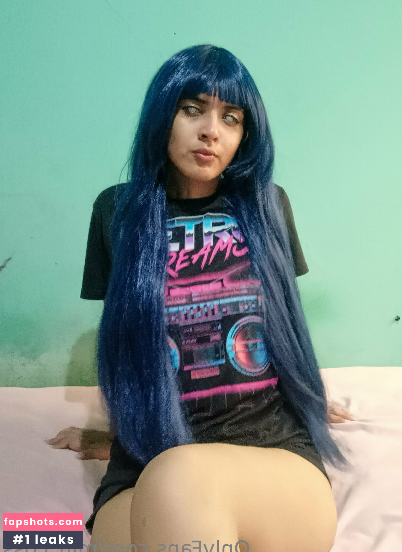 min_coss gallery photo #2