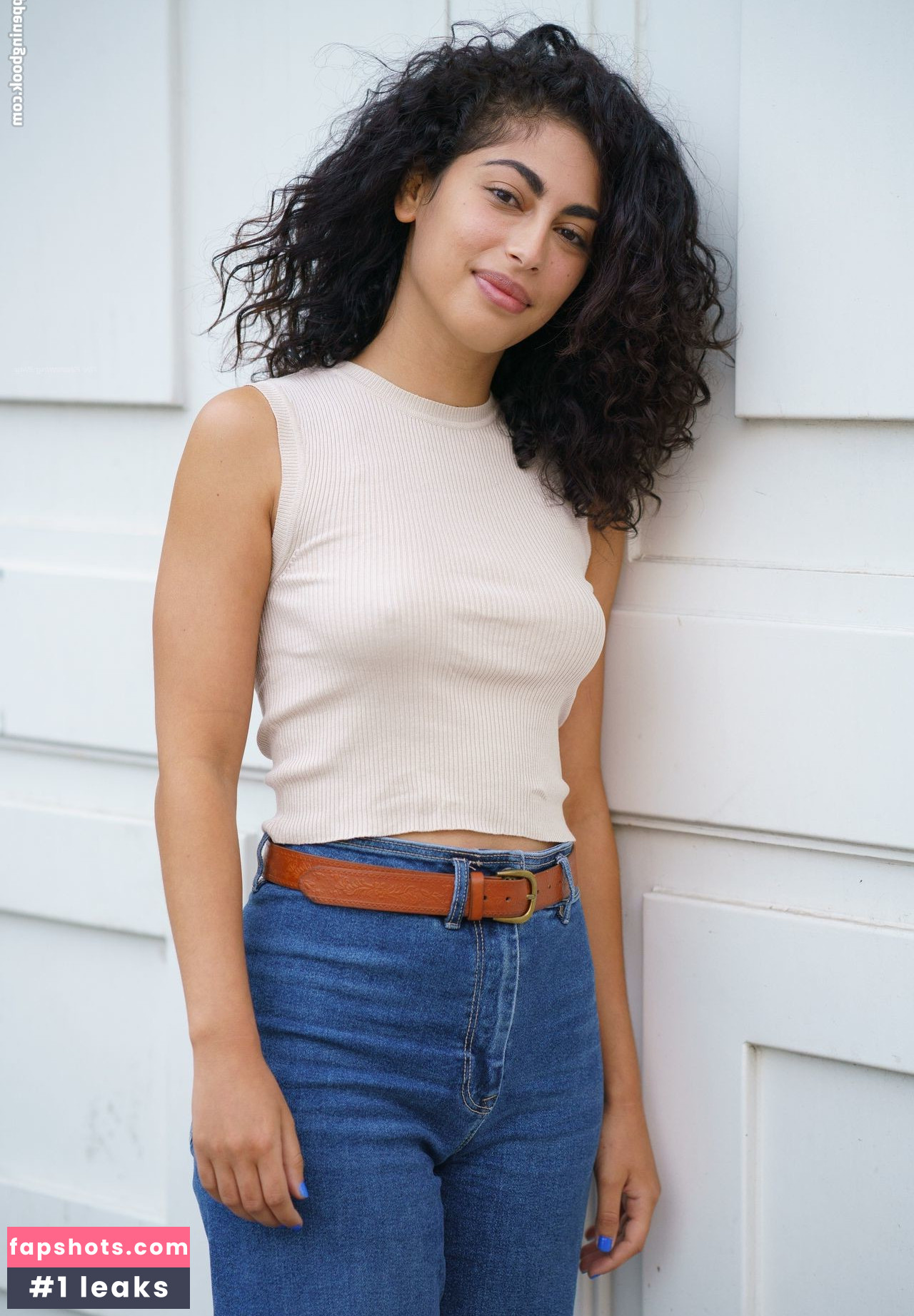 Mina El Hammani gallery photo #4