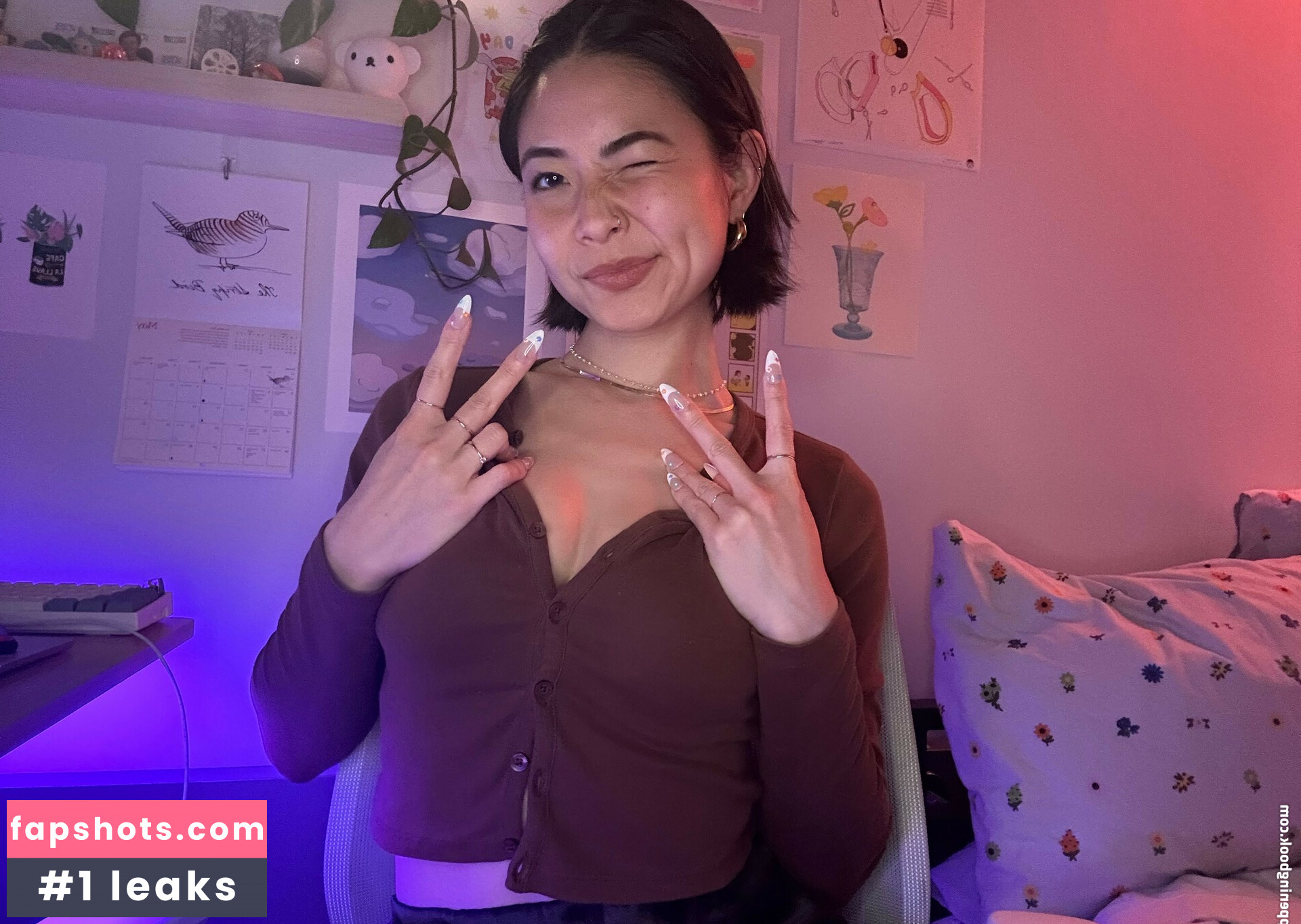 Mina Makes Noise ASMR gallery photo #18