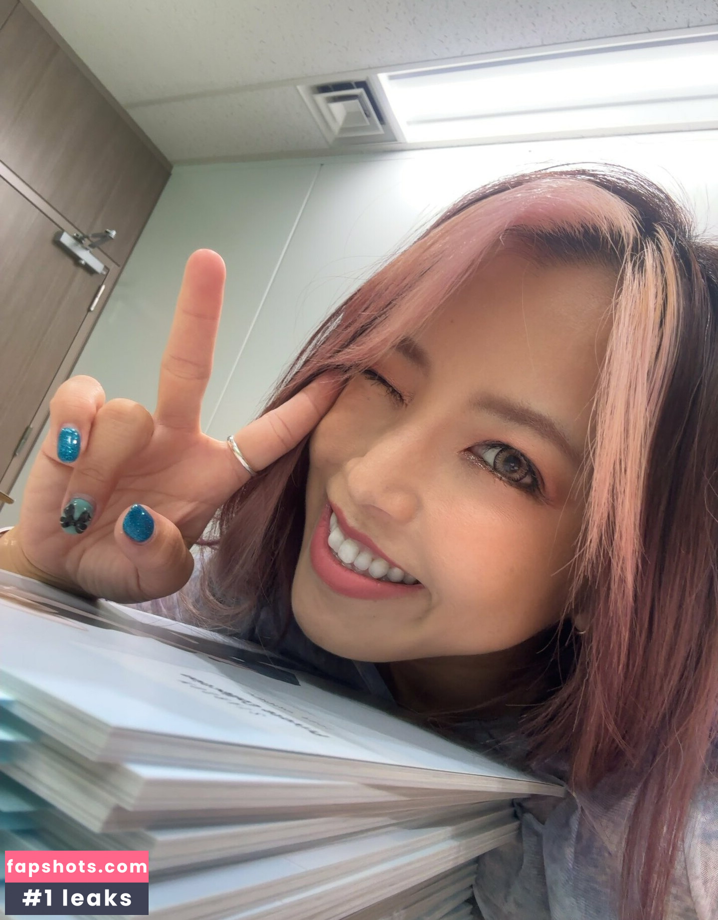 Mina Shirakawa gallery photo #125