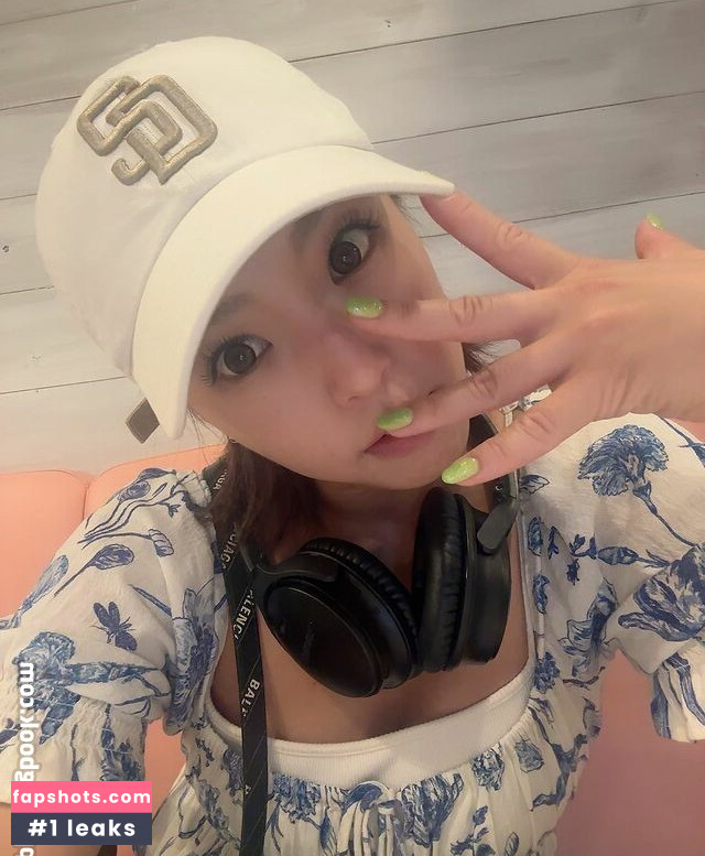 Mina Shirakawa gallery photo #178