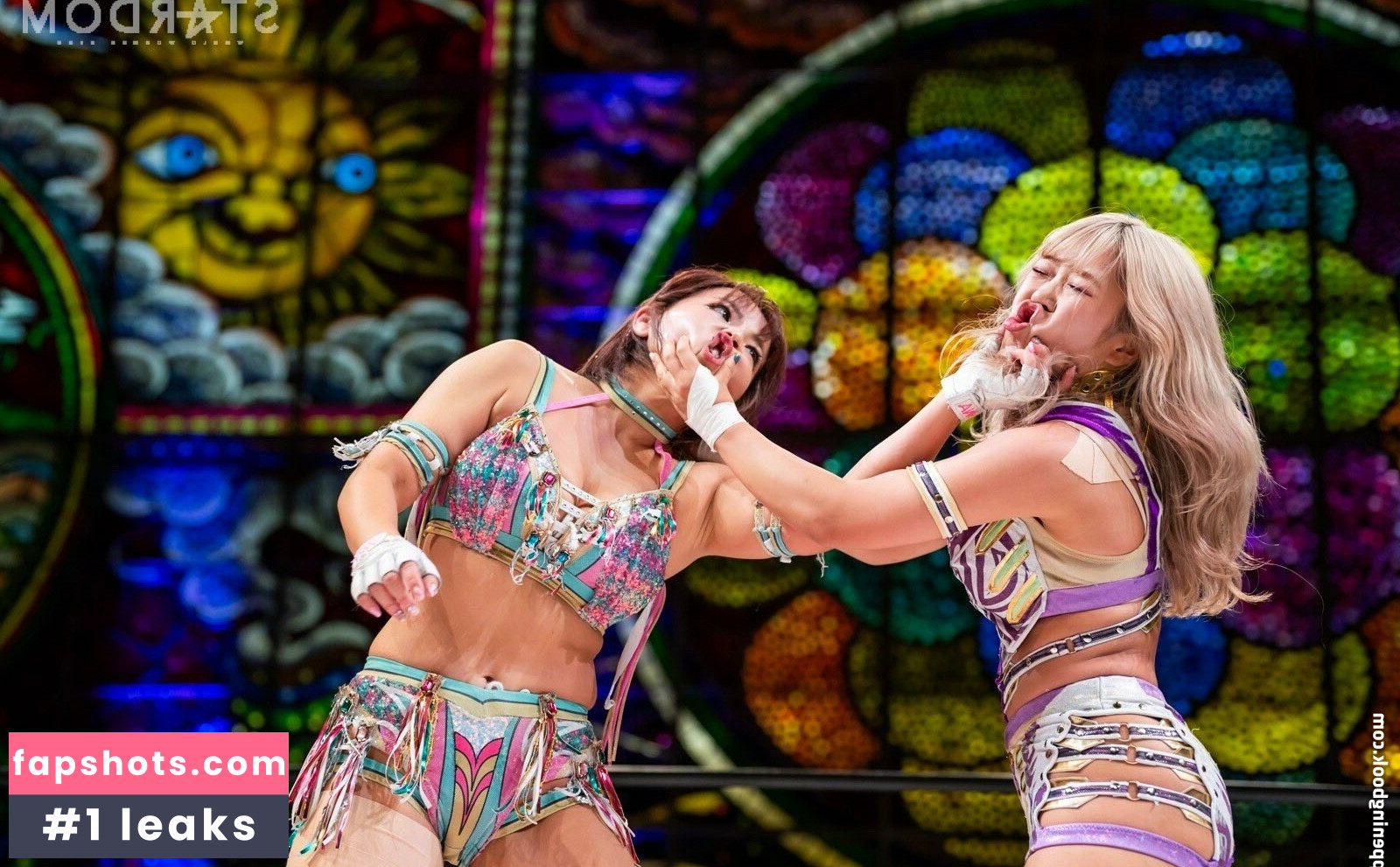 Mina Shirakawa gallery photo #182