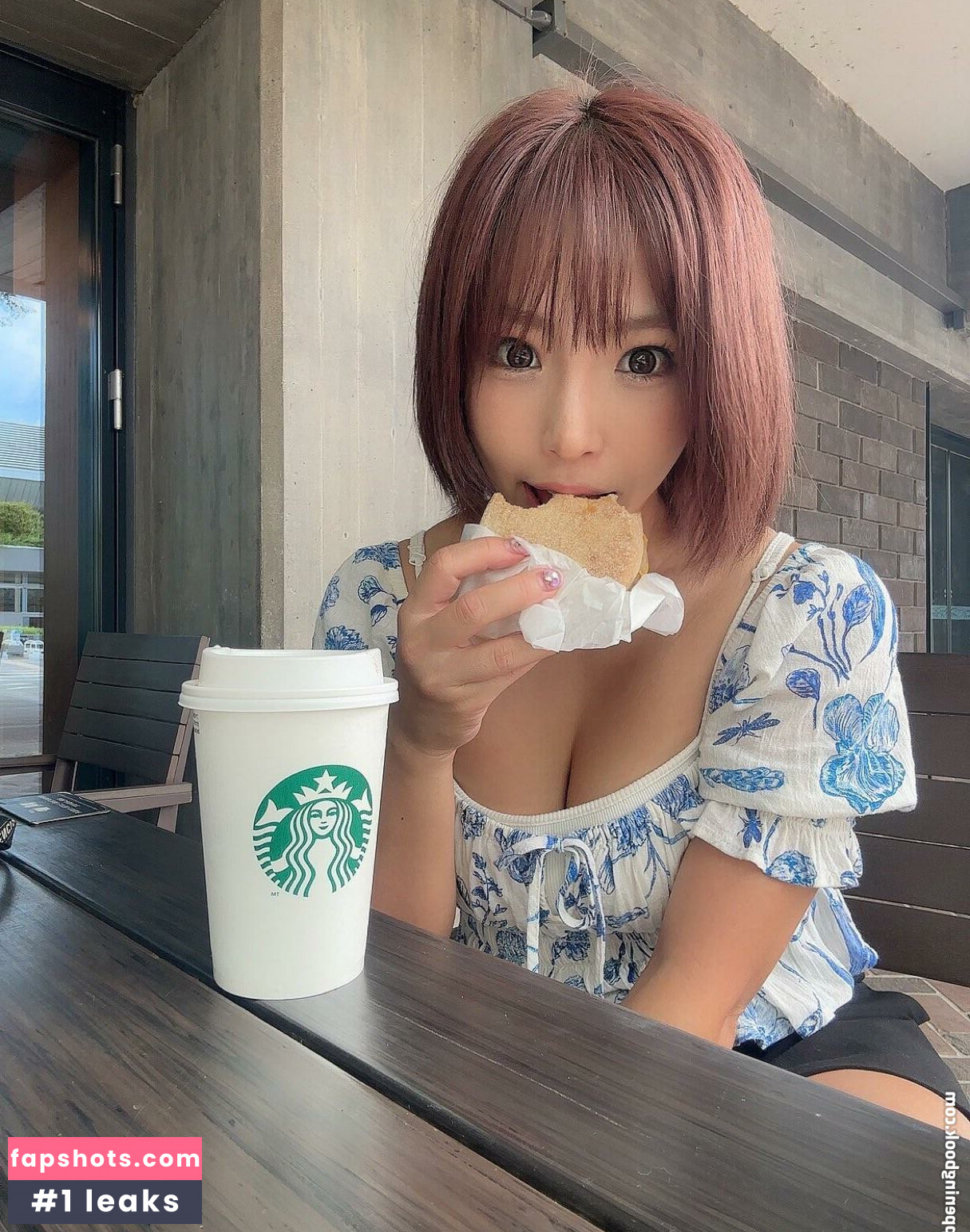 Mina Shirakawa gallery photo #185