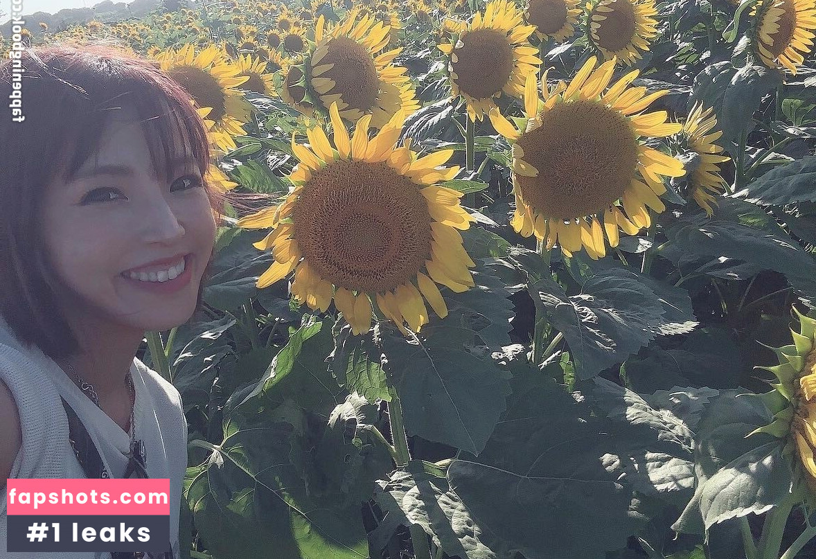 Mina Shirakawa gallery photo #212