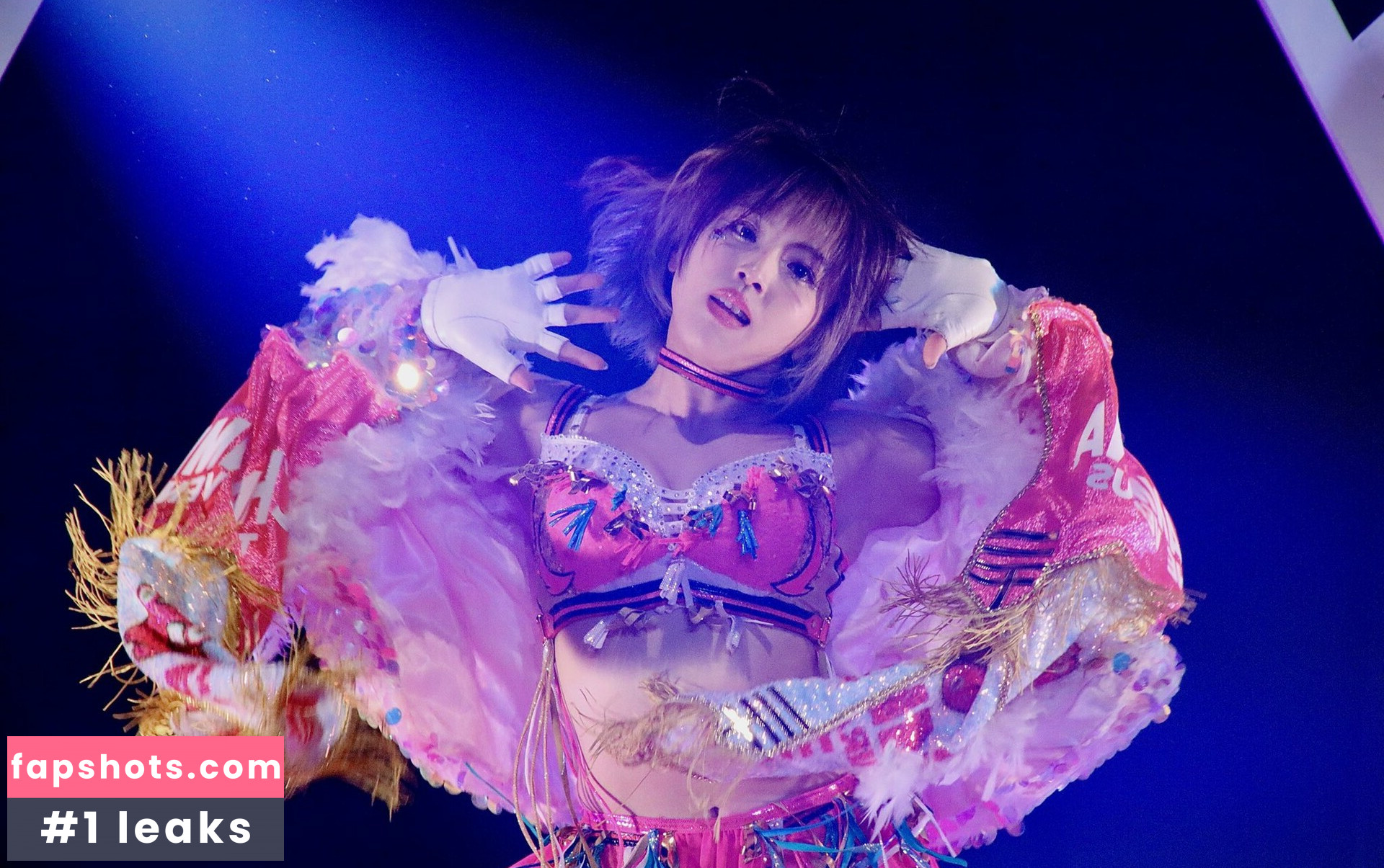 Mina Shirakawa gallery photo #216