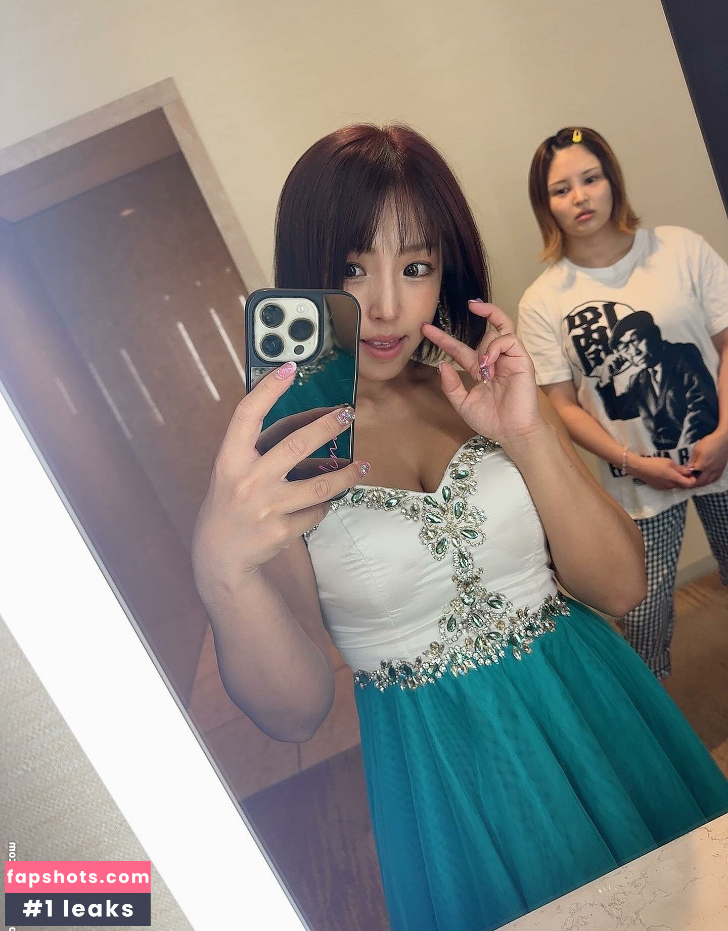 Mina Shirakawa gallery photo #220