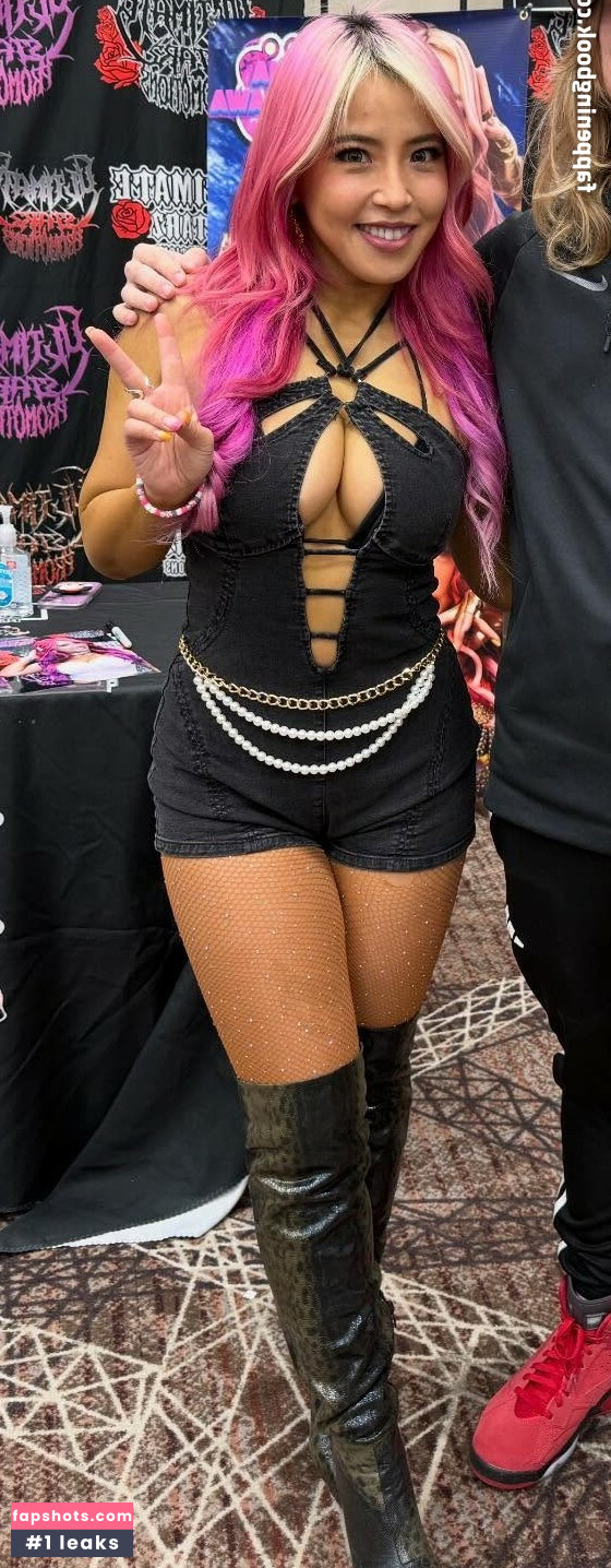 Mina Shirakawa gallery photo #23