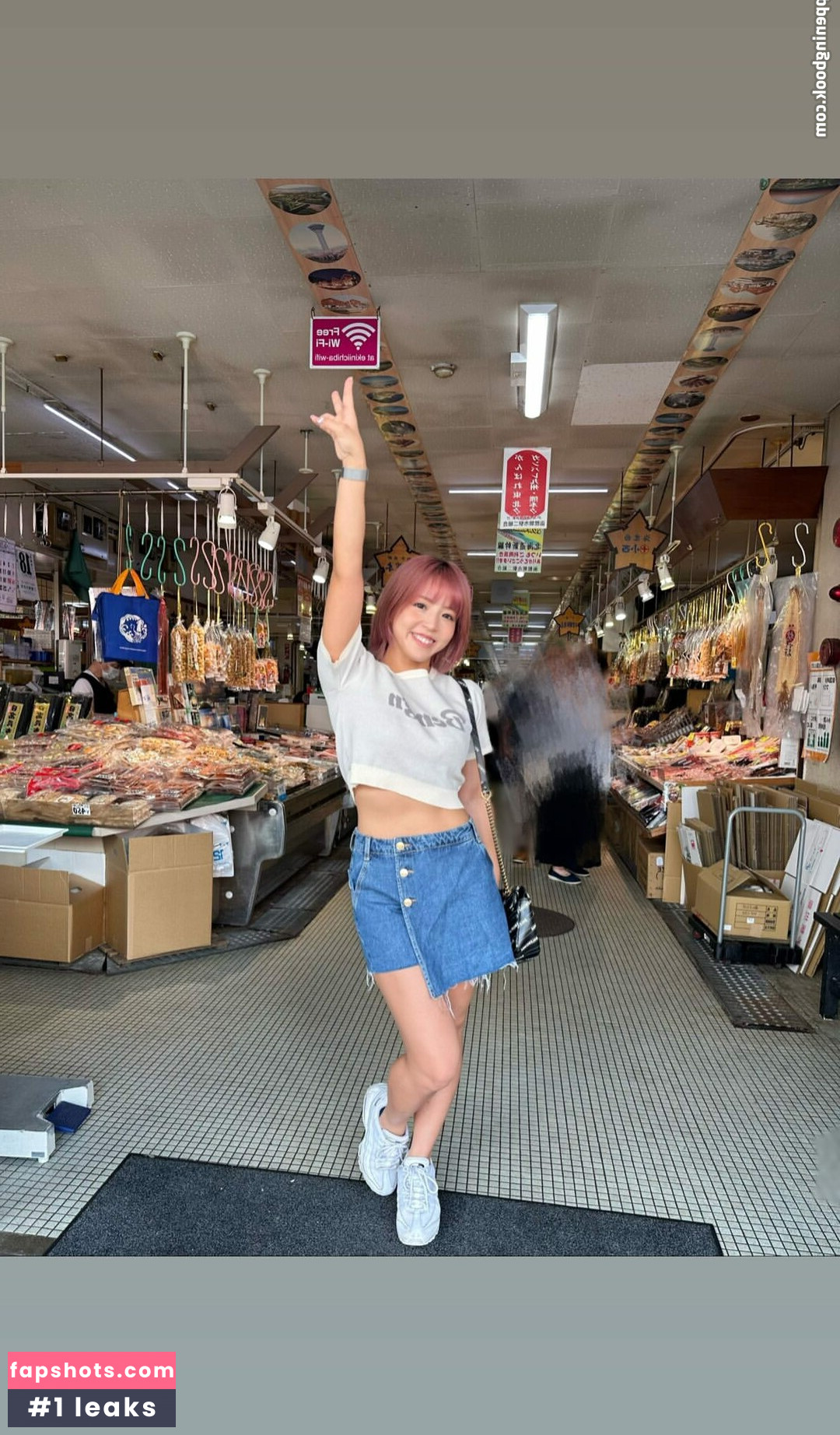 Mina Shirakawa gallery photo #235