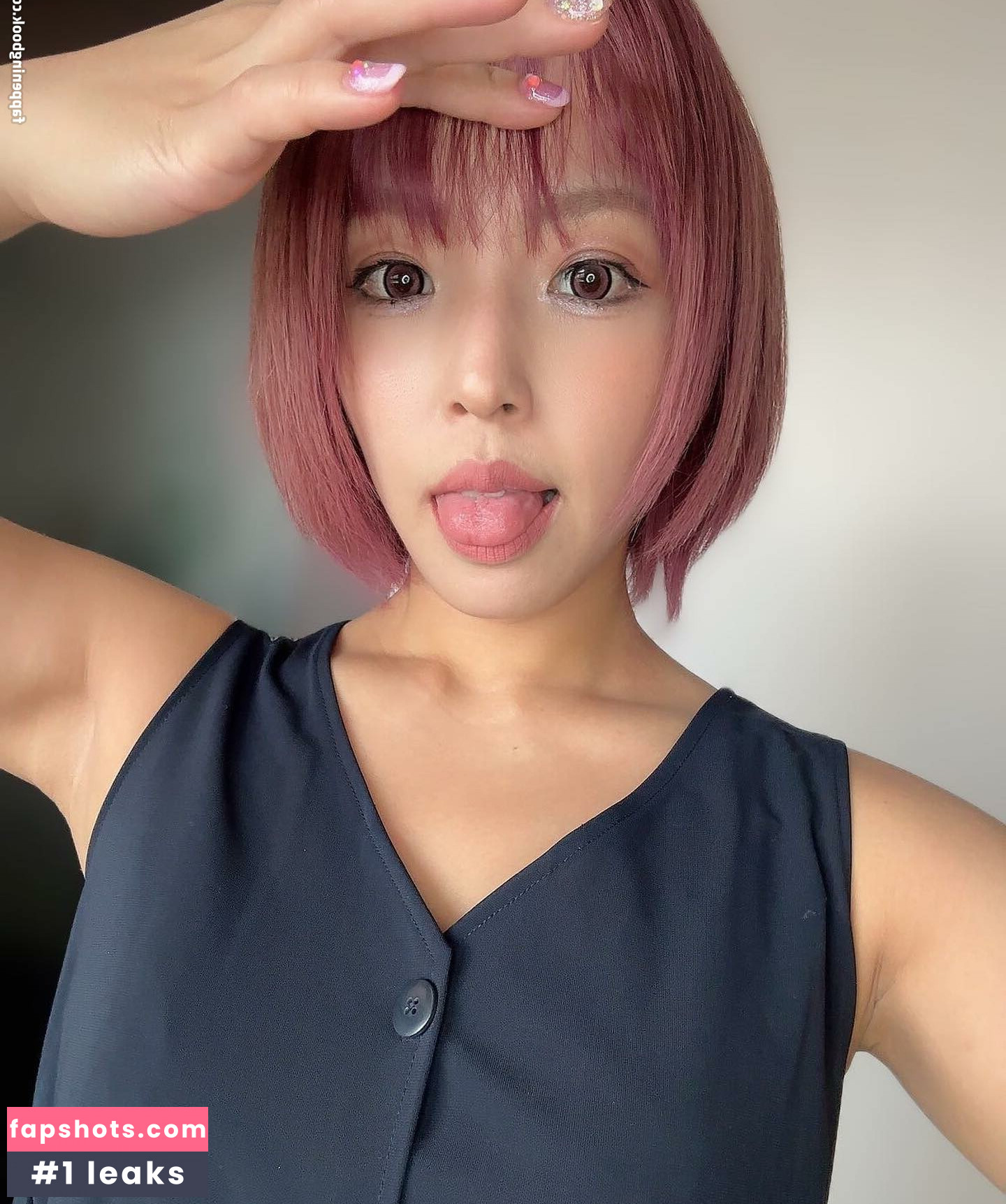 Mina Shirakawa gallery photo #260