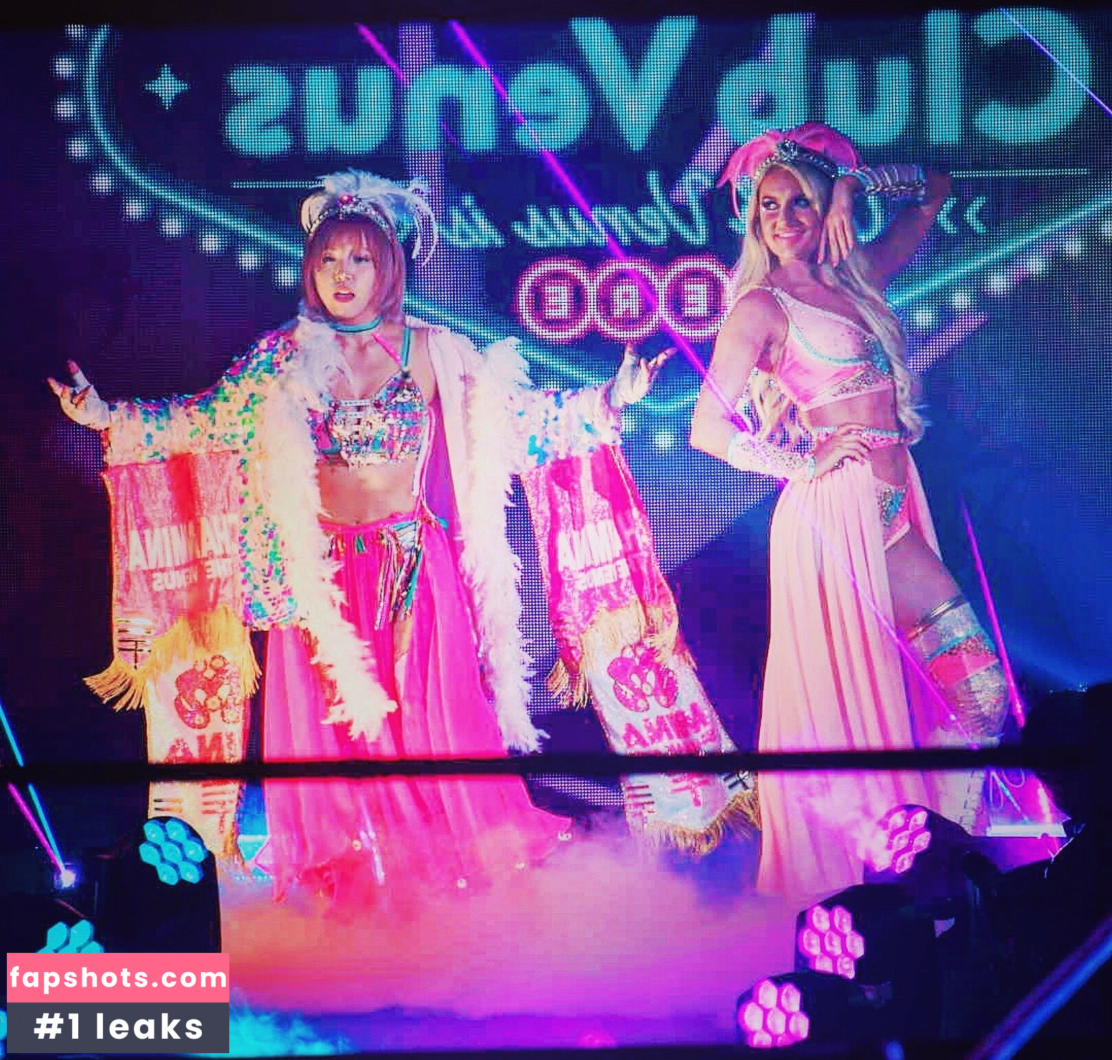 Mina Shirakawa gallery photo #296