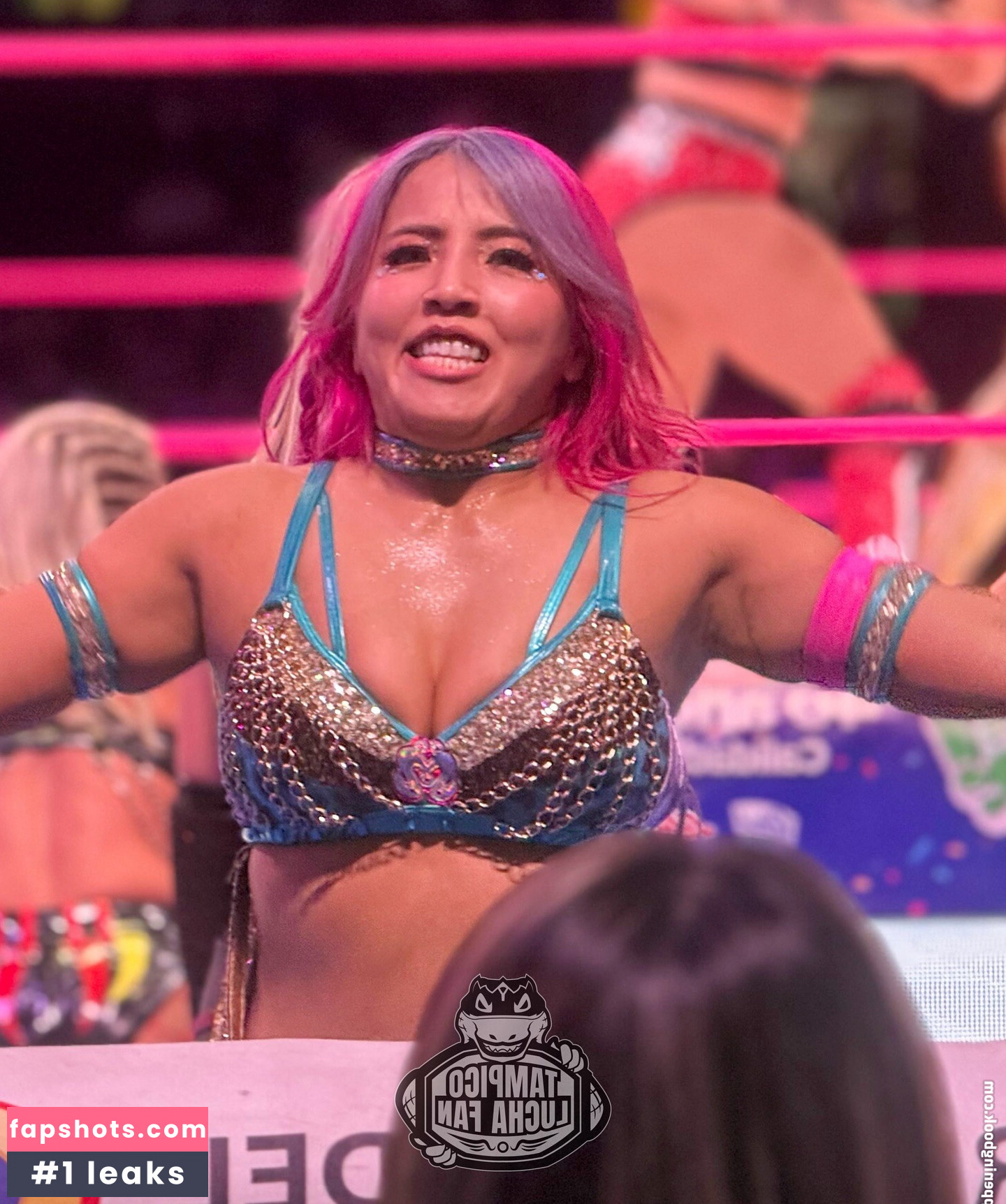 Mina Shirakawa gallery photo #32