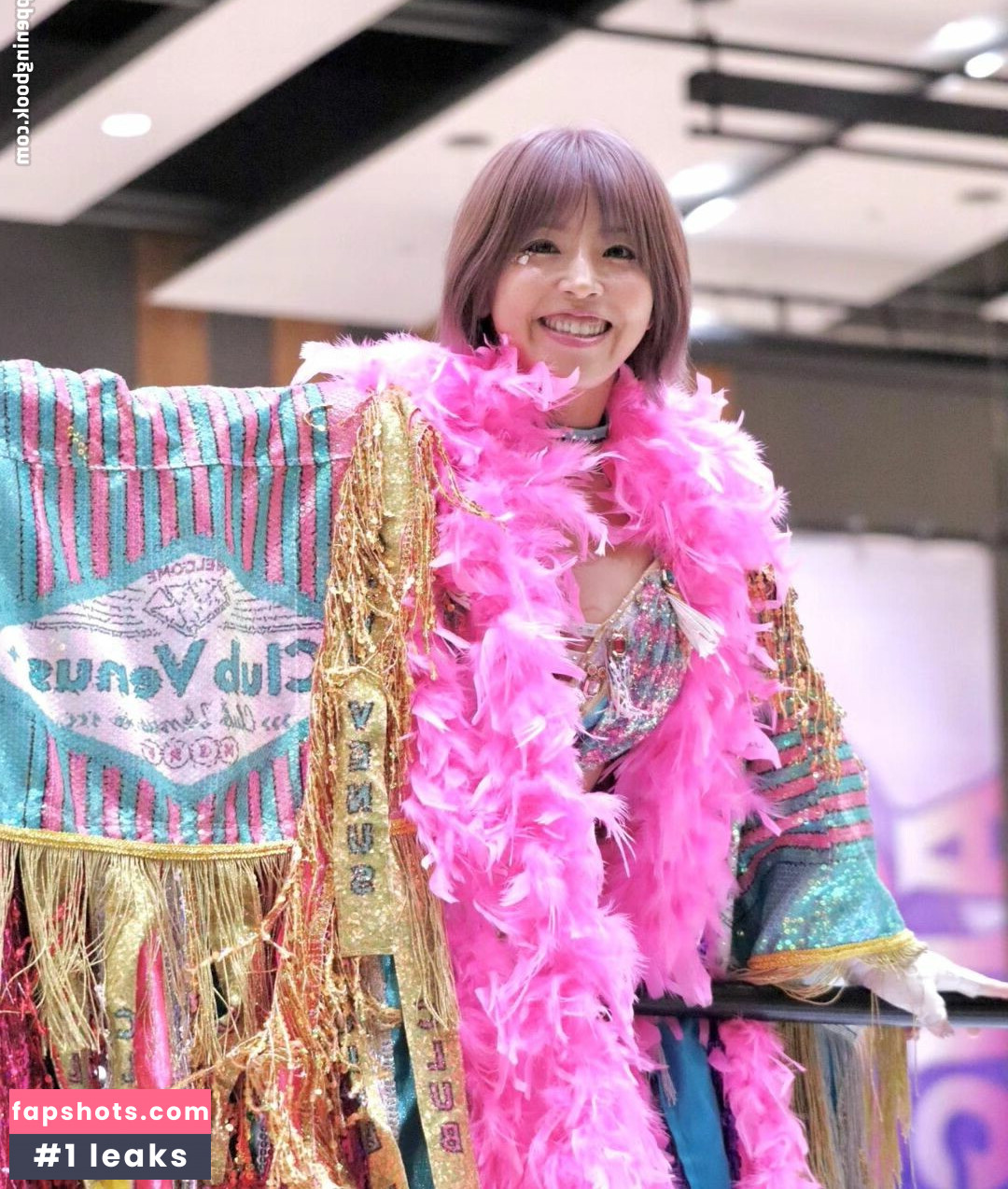 Mina Shirakawa gallery photo #365