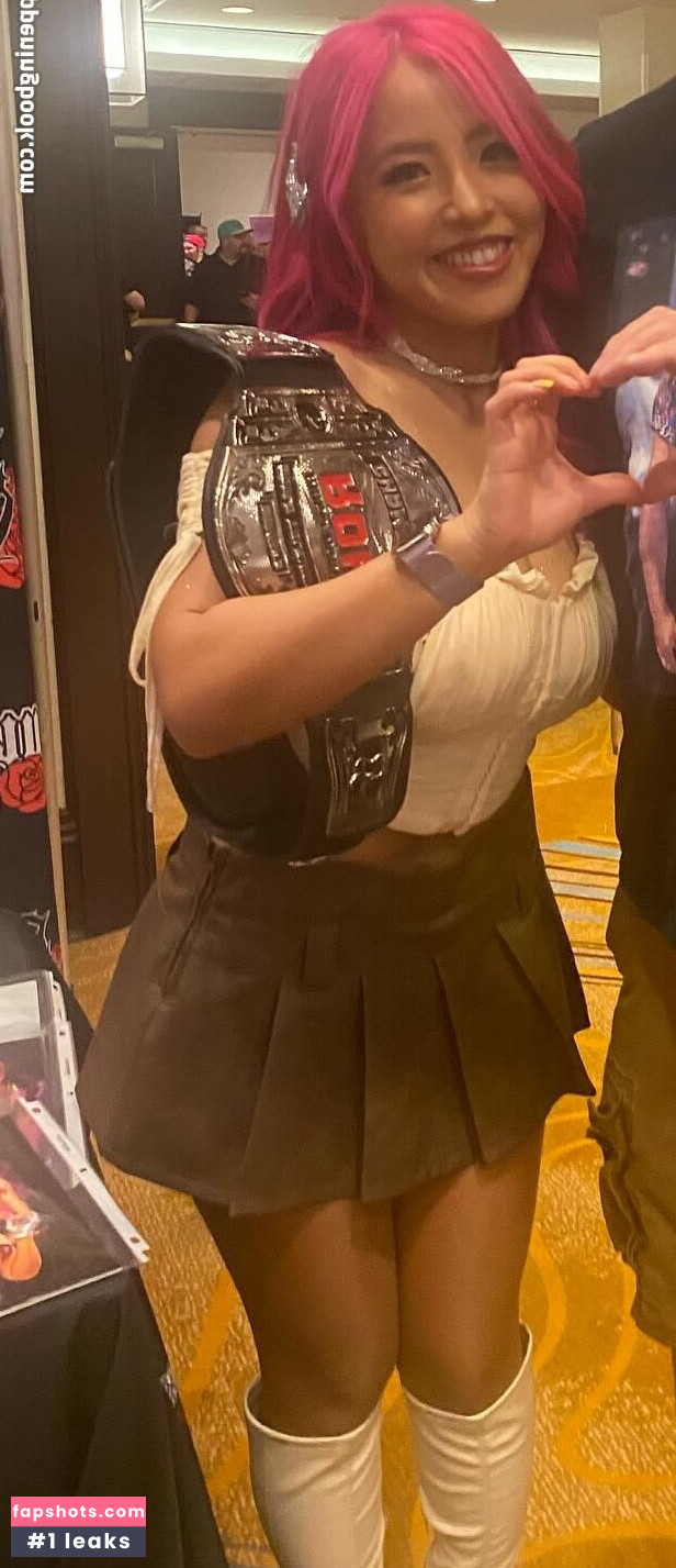 Mina Shirakawa gallery photo #40