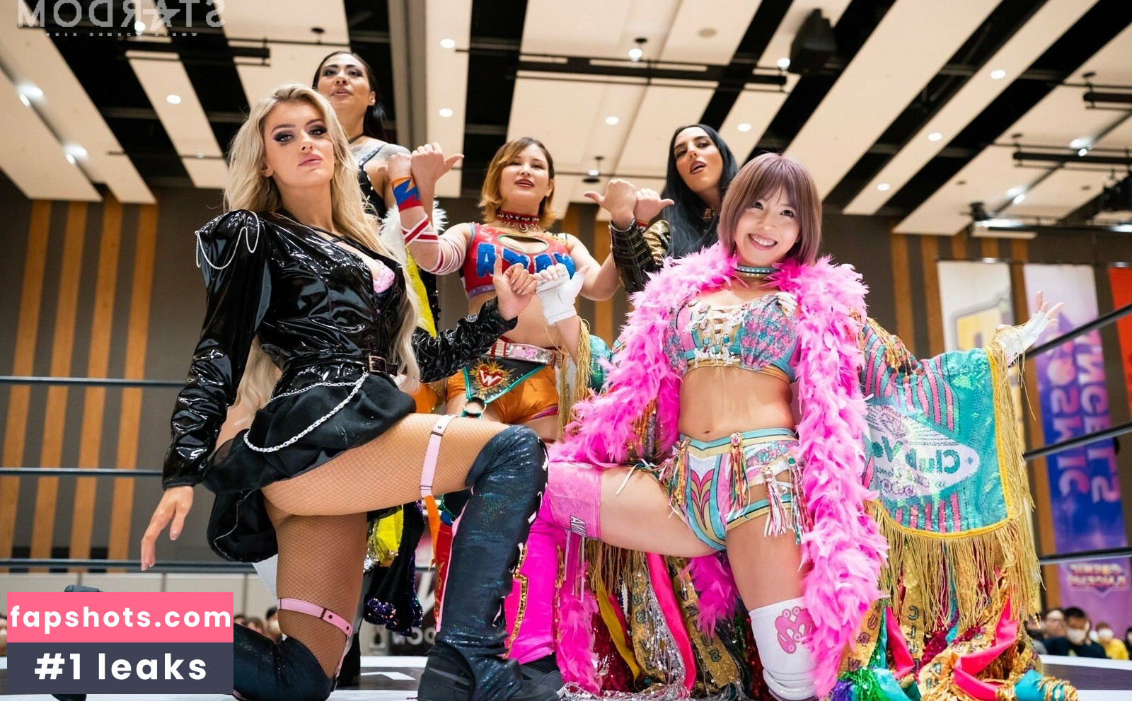 Mina Shirakawa gallery photo #395