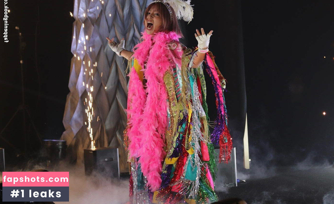 Mina Shirakawa gallery photo #406