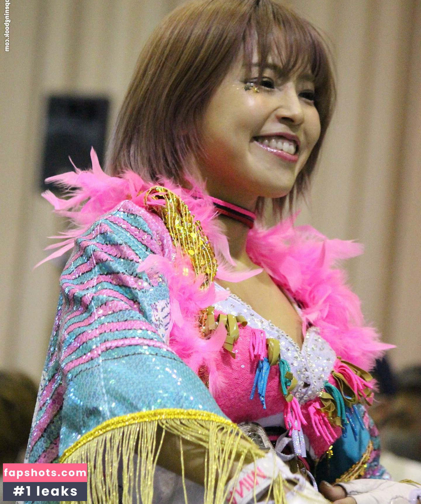 Mina Shirakawa gallery photo #427