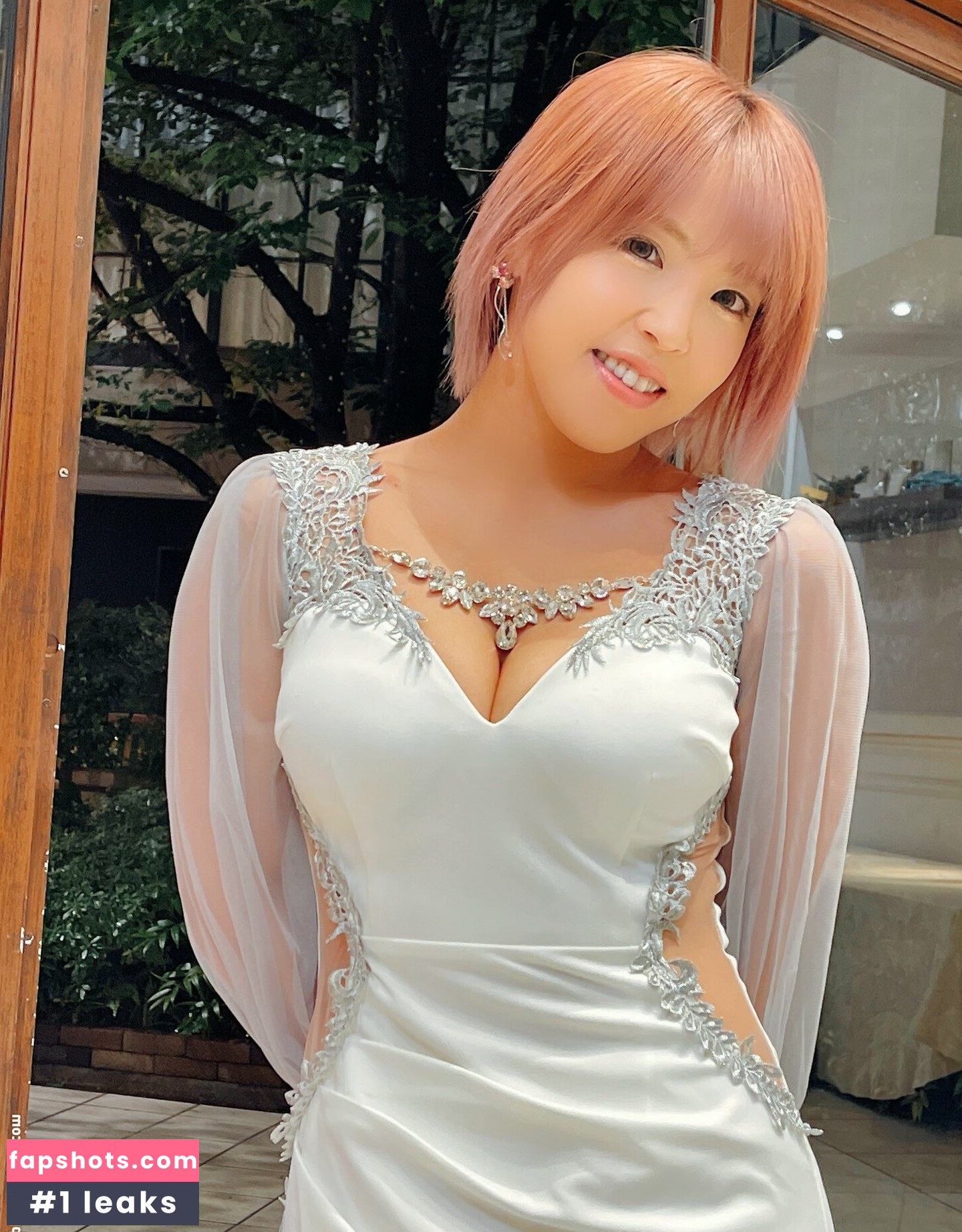 Mina Shirakawa gallery photo #476