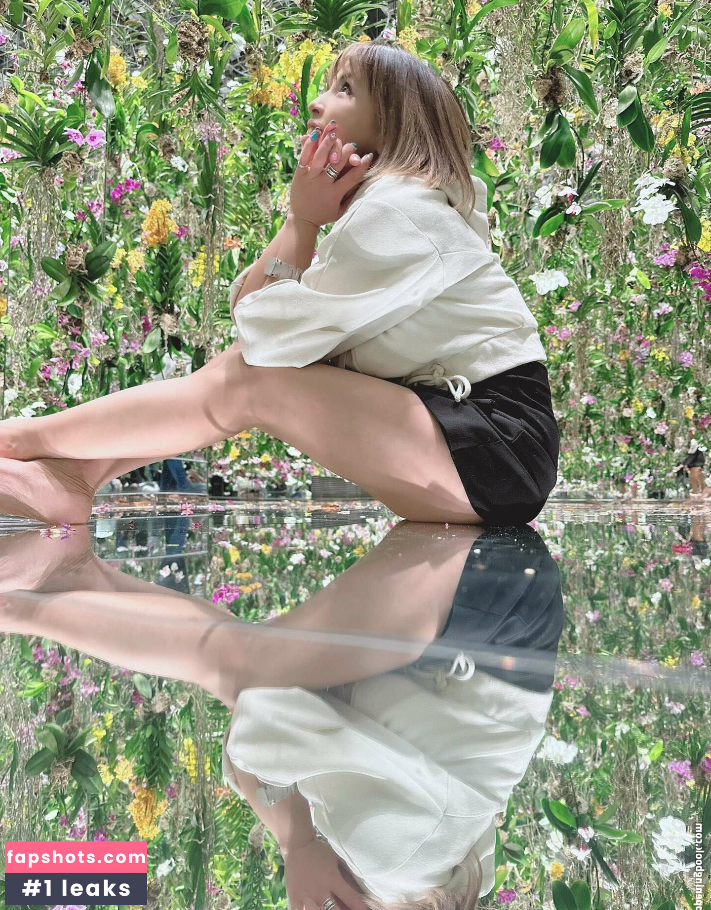 Mina Shirakawa gallery photo #587