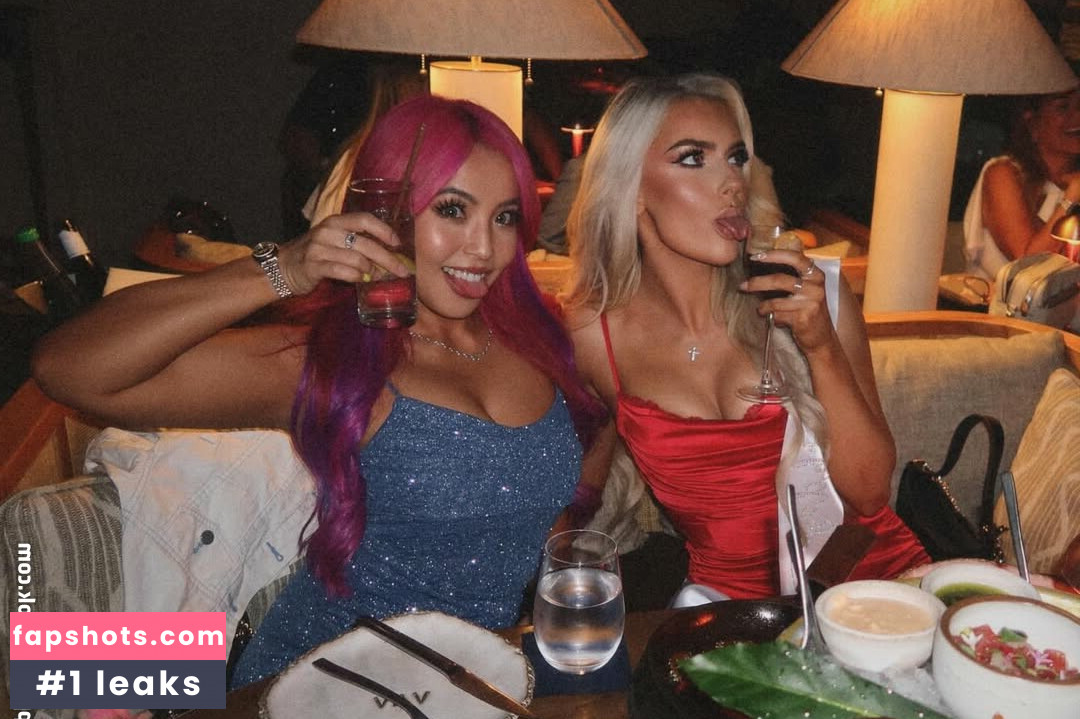 Mina Shirakawa gallery photo #76