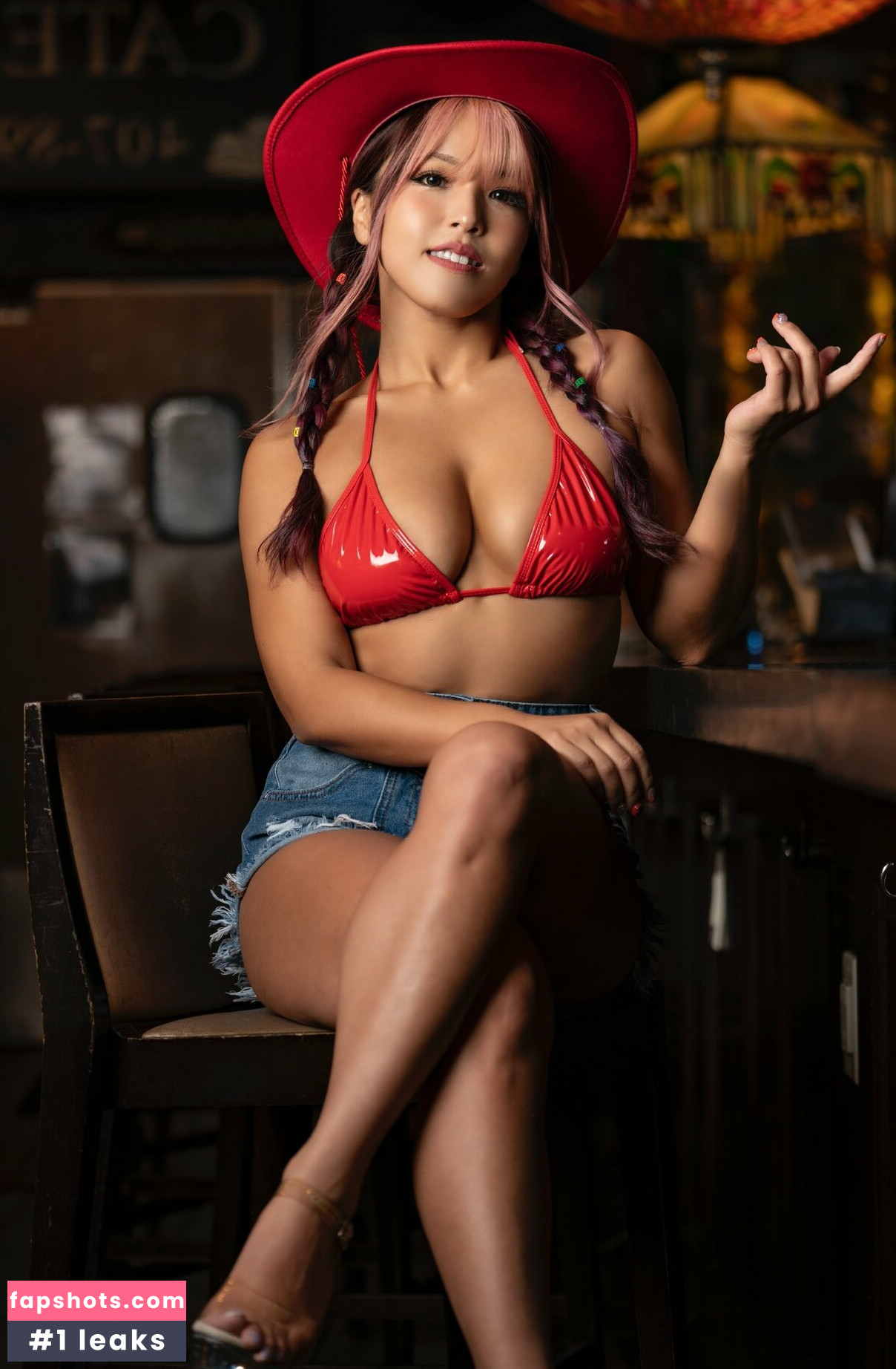 Mina Shirakawa nude babe gallery