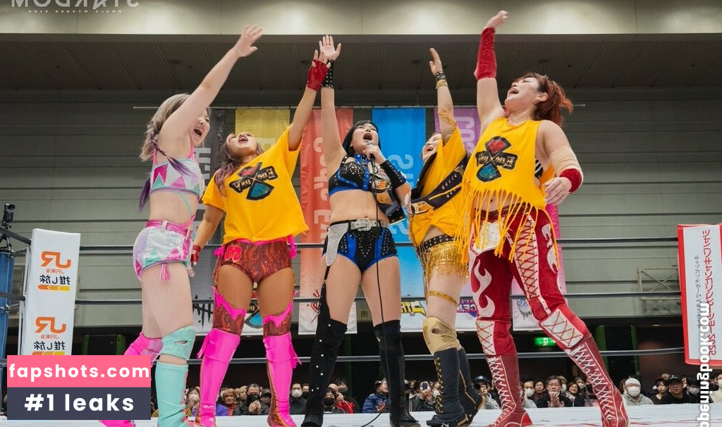 Mina Shirakawa gallery photo #91