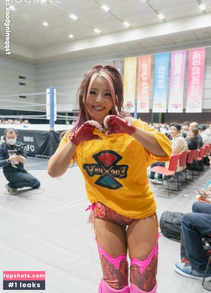 Mina Shirakawa gallery photo #92