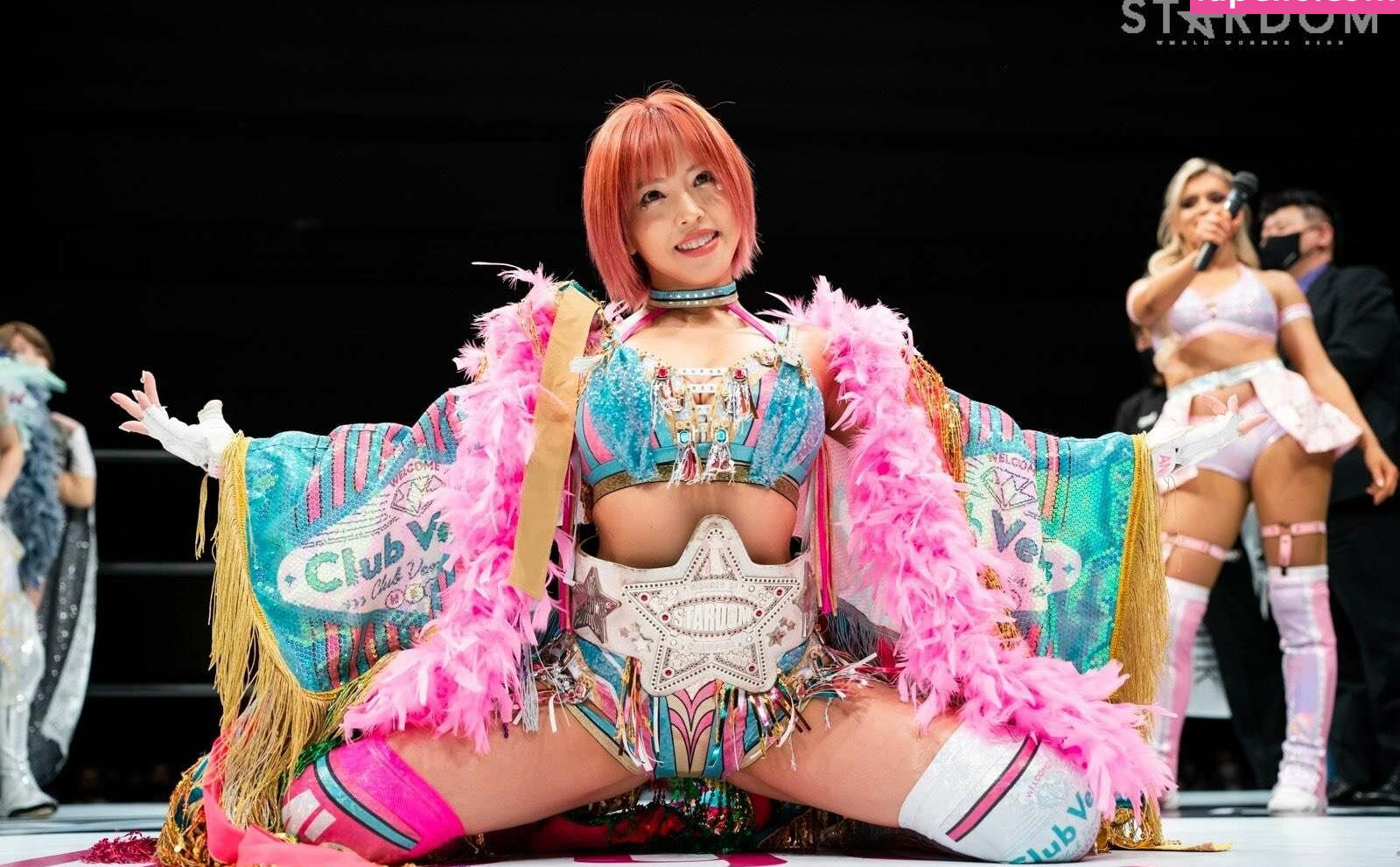 mina-shirakawa gallery photo #660