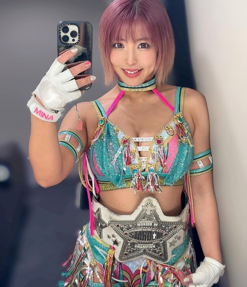 mina-shirakawa gallery photo #676