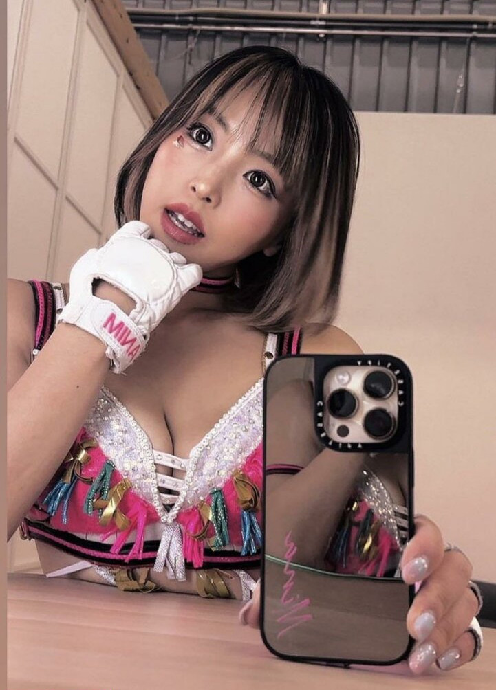 mina-shirakawa gallery photo #938