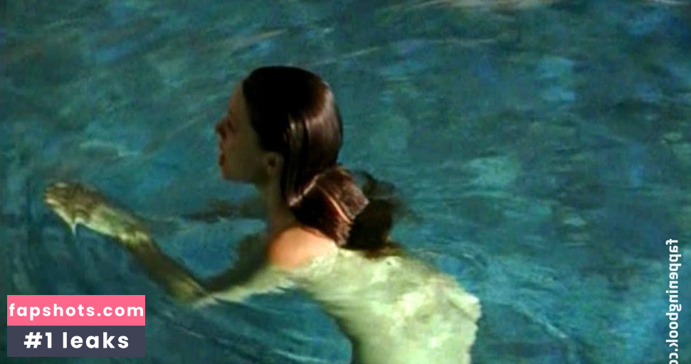 Mina Tander gallery photo #4